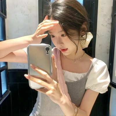 女孩和蜘蛛