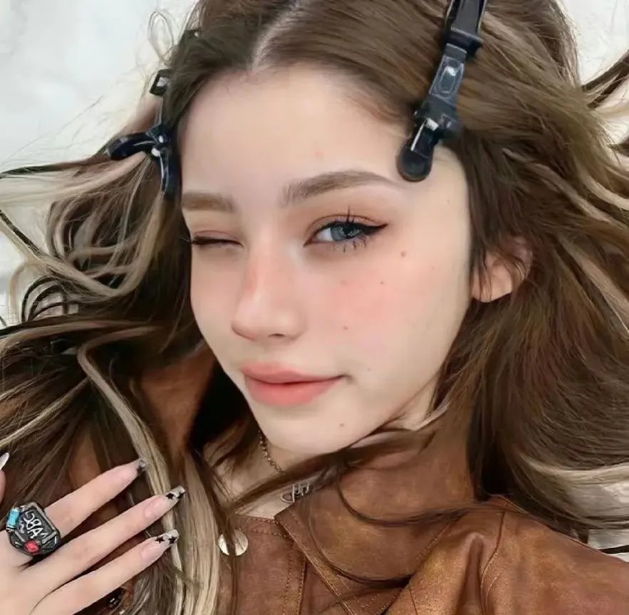 魔女揾老衬